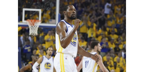 Kevin Durant habla con franqueza sobre sus planes de retiro en su primera entrevista Kevin Durant habla con franqueza sobre sus planes de retiro en su primera entrevista